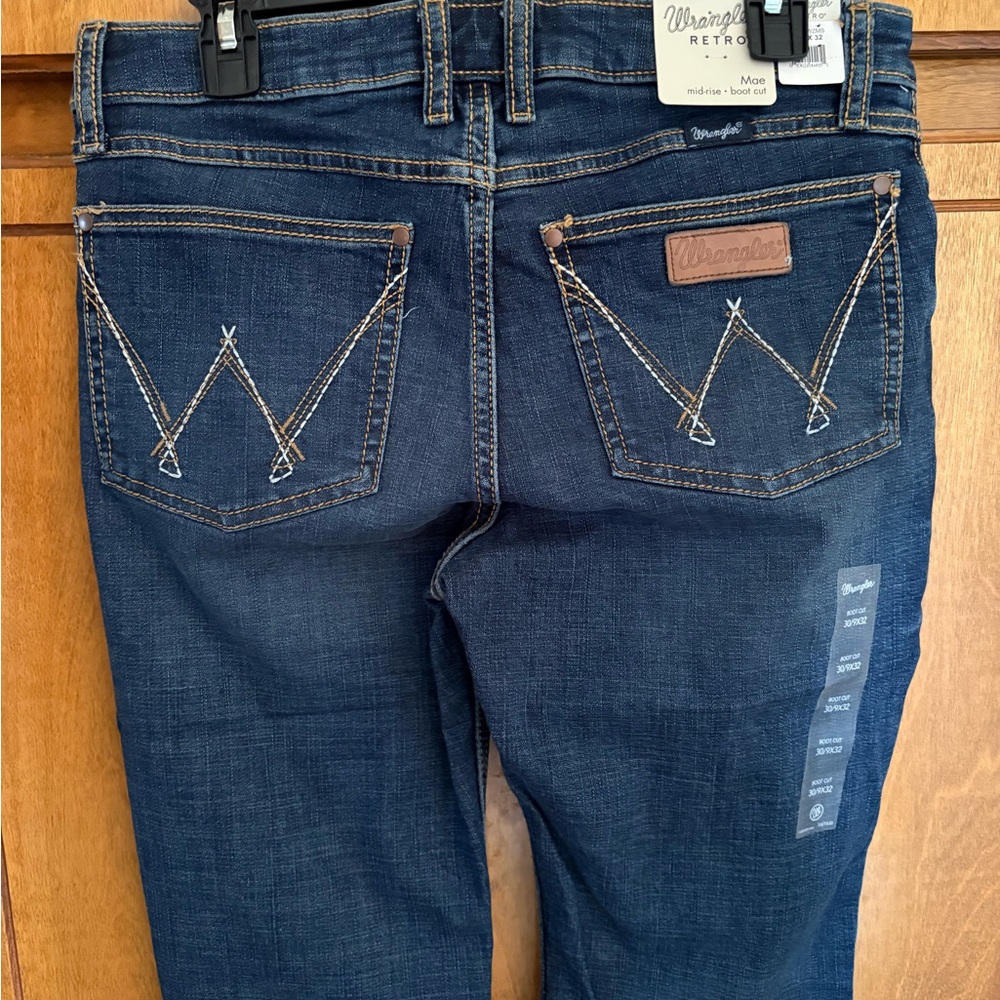 Wrangler Women's Dark Blue Boot Cut Jeans - Picture 7 of 8